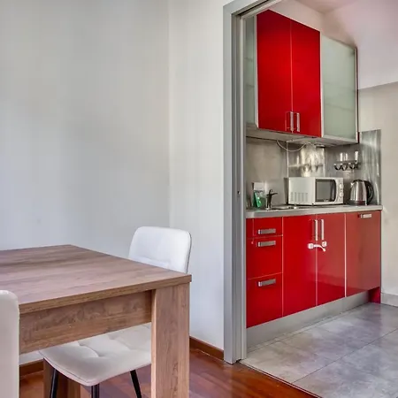 Daire Joivy Tasteful Flat With Balcony *